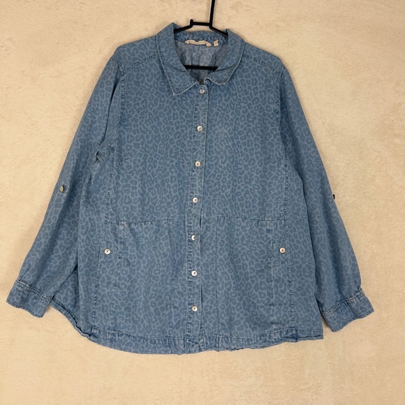 Soft Surroundings Tops - Soft SurroundingsWomens XL Cheetah Print Denim Shirt Button Down Roll Tab Sleeve